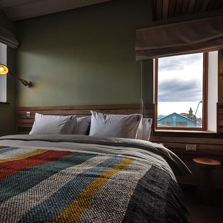 Hotel Vendaval Puerto Natales Exterior photo